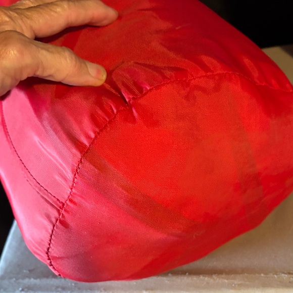 Marlboro Red Drawstring sleeping bag - Picture 4 of 5